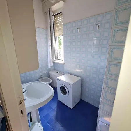 R25 - Trilocale Con Ampio Terrazzo Apartment Ancona